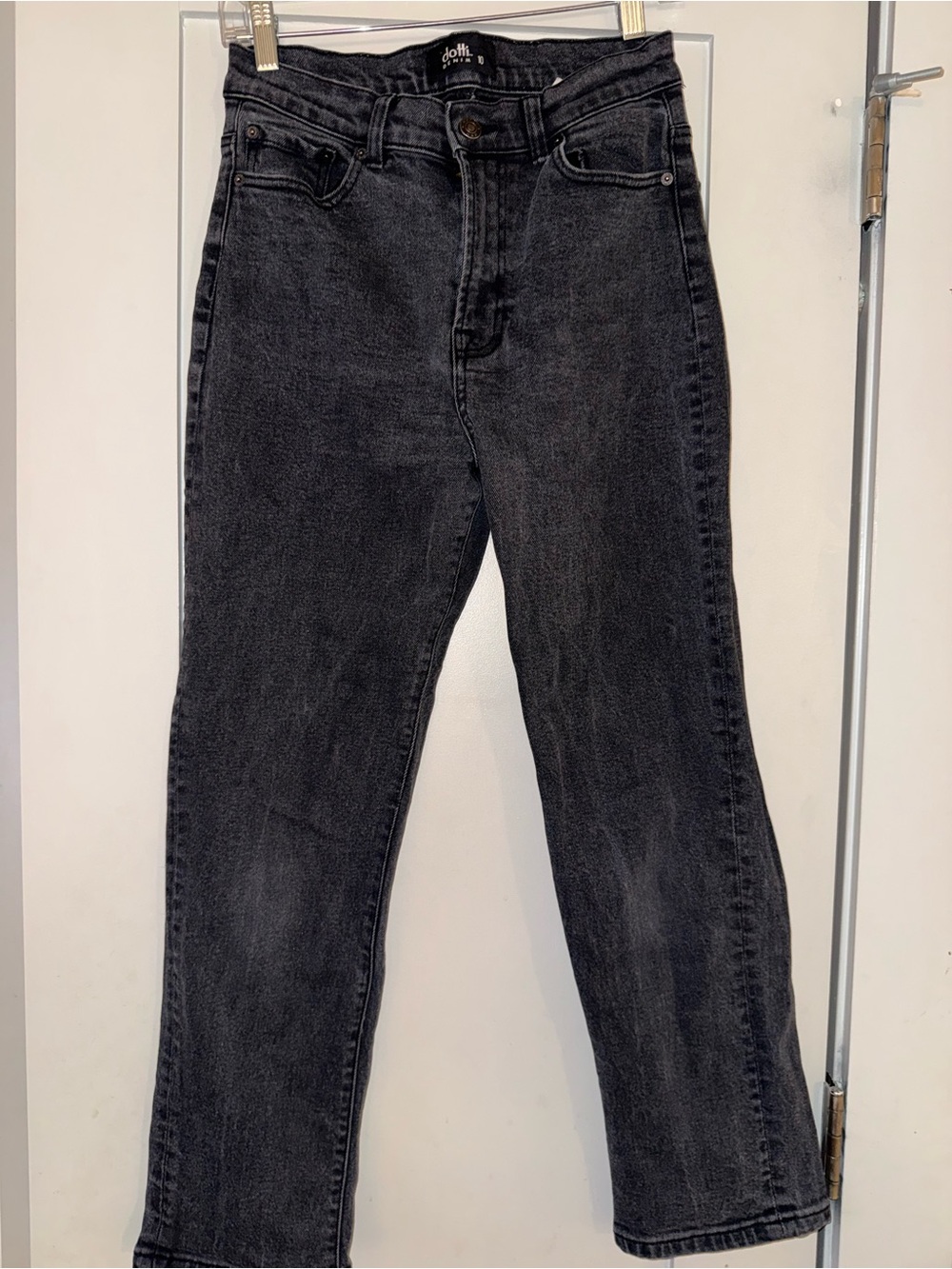 Dottie High-Rise Black Straight Jeans